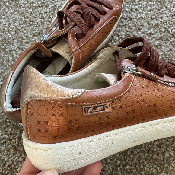 Pinkalinos Lanzarote Women’s Leather Sneakers - Picture 13 of 15